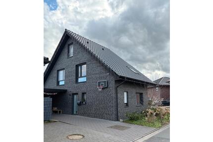 Neuwertige Doppelhaushälfte im KFW-40-Standard - Ostbevern