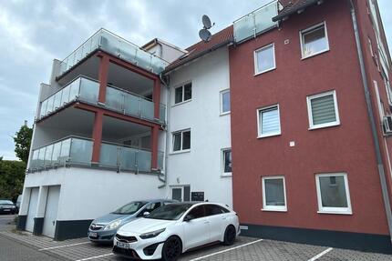 3 Zimmerwohnung mit großer Terrasse in Raunheim!