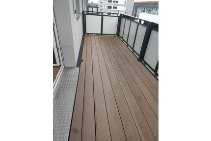 Große 7,5-Zimmer-Wohnung mit offenem Wohnkonzept, Balkon und EBK in Mannheim-Franklin