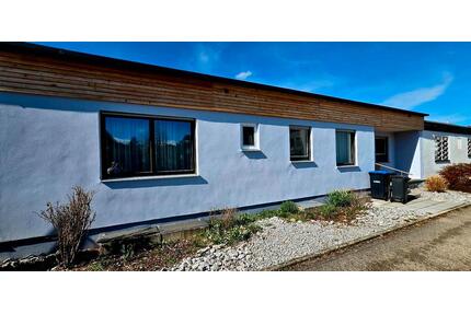 Reihenmittelbungalow Flachdach ca 131qm mit Innenatrium, Rarität, - Stephanskirchen