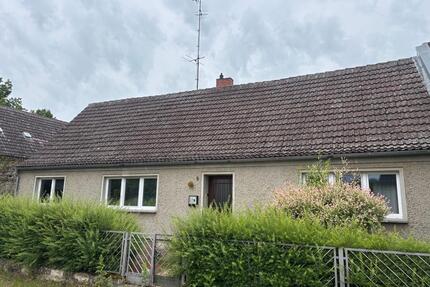 Zwei Häuser zu verkaufen - 98.900,00&nbsp;EUR Kaufpreis, ca.&nbsp; 113,00&nbsp;m&sup2; in Perleberg (PLZ: 19348)