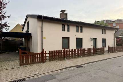 Haus zum Kaufen in Wesselburen 185.000,00 € 122.57 m²