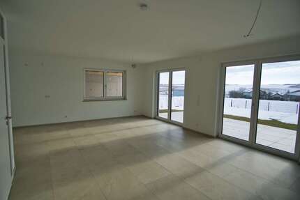 Haus zum Mieten in Hankofen 1.350,00 € 146 m²