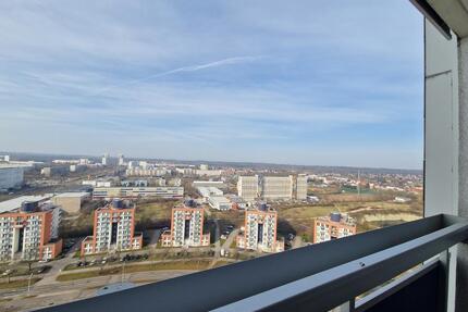 Hoch hinaus: Attraktive Wohnung in der 19. Etage mit praktischer Küche! 