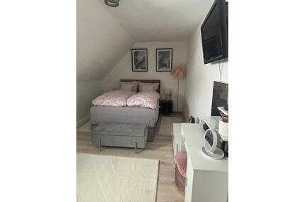 2 Zimmer Dachgeschosswohnung mit Balkon zum 01.06.2026 - Schneverdingen