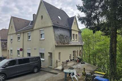 Haus zum Kaufen in Altena 170.000,00 € 190 m²