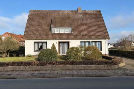 Sanierungsbedürftiges Einfamilienhaus in bester Lage mit Entwicklungspotential - Lotte Wersen