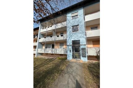 3-Zimmer EG-Wohnung in Top-Lage Feucht mit Balkon & Garage