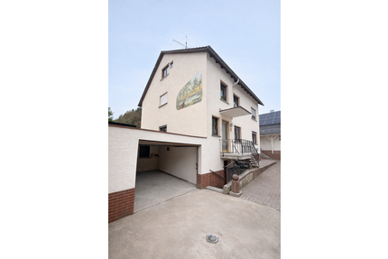 Haus zum Kaufen in Flörsbachtal 239.000,00 € 249 m²