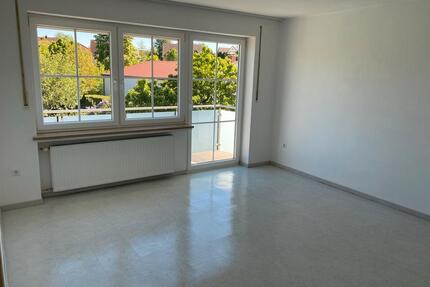 Schöne 3 12 Wohnung, 82qm, Ortsteil Zirgesheim - Donauwörth