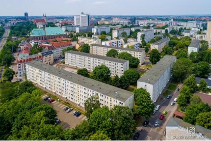 3-Raum-Wohnung mit Balkon im Stadtzentrum - Magdeburg