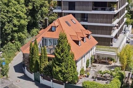 Juwel im Herzen Bayreuths: modernisiertes Wohn- und Geschäftshaus