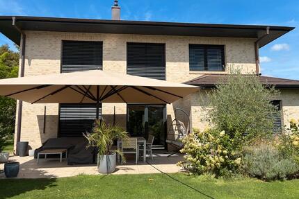 Exklusive Villa in bester Lage - 1.360.000,00&nbsp;EUR Kaufpreis, ca.&nbsp; 220,00&nbsp;m&sup2; in Wildeshausen (PLZ: 27793)