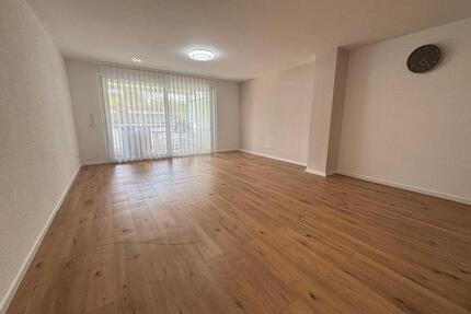Moderne 3-Zimmer-Wohnung mit großem Balkon in Denkendorf