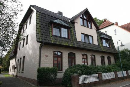 Großes Büro (4 Zimmern, 116,64m²) in repräsentativem Altbau im Zentrum Scheeßels