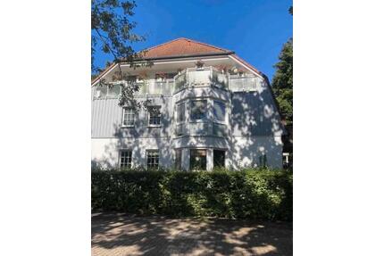 4-Zi. Dachgeschoss Wohnung mit Balkon, Garten & Klimaanlage - Glienicke/Nordbahn