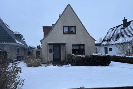 Haus zum Kaufen in Neumünster 185.000,00 € 120 m²
