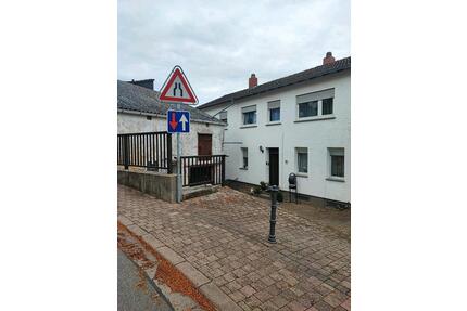 Haus verkaufen - 249.000,00&nbsp;EUR Kaufpreis, ca.&nbsp; 120,00&nbsp;m&sup2; in Eisenberg (Pfalz) (PLZ: 67304)