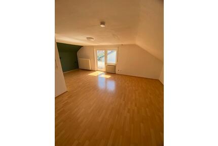 55qm DG Wohnung zentrumsnah - 560,00&nbsp;EUR Kaltmiete, ca.&nbsp; 55,00&nbsp;m&sup2; in Bad Buchau (PLZ: 88422)