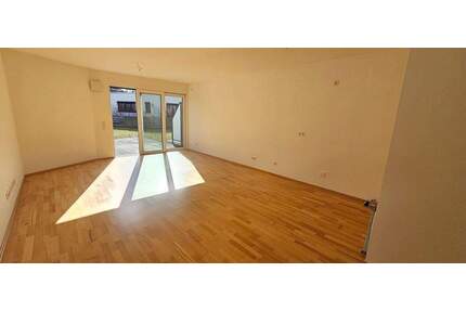 Wohnen mit Flair - Attraktive 2 Zimmer Erdgeschoss Wohnung mit herrlicher Sonnenterassse an der Amberger Altstadt