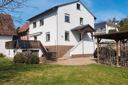 Einfamilienhaus - 215.000,00&nbsp;EUR Kaufpreis, ca.&nbsp; 140,00&nbsp;m&sup2; in Eiterfeld (PLZ: 36132)