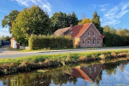 Fehnhaus mit Doppelgarage direkt am Großefehnkanal