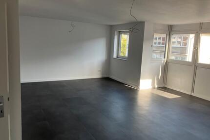 Neusanierte 3 Zimmer-Wohnung bei den Wallanlagen - Bremen