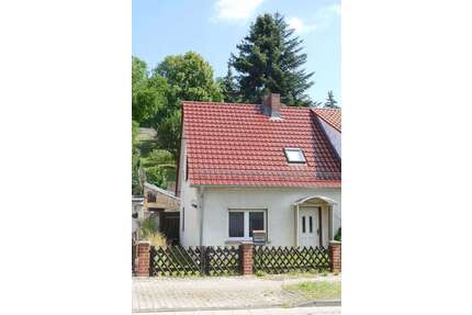 Haus zum Kaufen in Neuzelle 55.000,00 € 54 m²