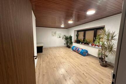 Wohnung in Ganderkesee - 1.000,00&nbsp;EUR Kaltmiete, ca.&nbsp; 115,00&nbsp;m&sup2; in Delmenhorst (PLZ: 27753) Deichhorst