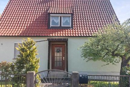 Einfamilienhaus mit Garten - 200.000,00&nbsp;EUR Kaufpreis, ca.&nbsp; 120,00&nbsp;m&sup2; in Donnersdorf (PLZ: 97499)