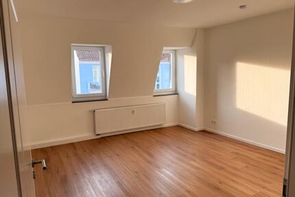 3ZKB Fulda Innenstadt - schöne DG-Wohnung - WG geeignet