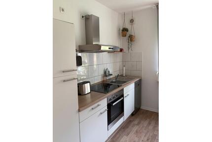 Helle 3-Zimmer-Wohnung mit Balkon in ruhiger Waldrandlage - Kirchen (Sieg)