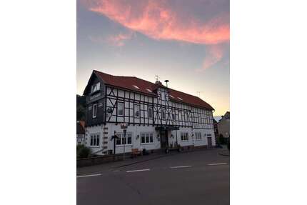 Haus zum Kaufen in Dassel 320.000,00 € 500 m²