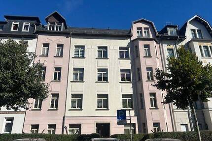 Geräumige 3 Zimmer-Etagenwohnung mit Balkon und Wohnküche in zentraler Lage. - Chemnitz Kaßberg