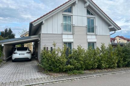 Großzügiges 5,5-Zimmer-Haus mit Garten, Carport & Stellplatz - Salach