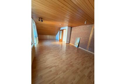 Schöne 3 Zimmer- Wohnung mit Stellplatz in Rosengarten-Westheim