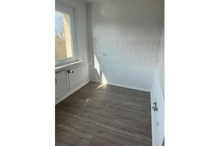 Apartment berlin hellisdorf - 1.150,00&nbsp;EUR Kaltmiete, ca.&nbsp; 52,00&nbsp;m&sup2; in Berlin (PLZ: 12621) Marzahn-Hellersdorf