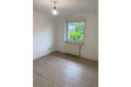 PS. Horeb - Schöne, helle 3 ZKB-Wohnung - Pirmasens Innenstadt