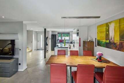 Haus zum Kaufen in Mörfelden-Walldorf 695.000,00 € 137.58 m²