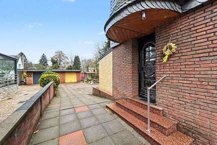 Haus zum Kaufen in Duisburg 239.000,00 € 116.99 m²