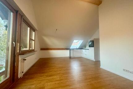 1-Zimmer Dachgeschosswohnung mit Einbauküche & Balkon - Emmingen-Liptingen