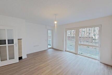 Helle 3-Zimmer-Wohnung mit intelligentem Grundriss und BALKON sowie TERRASSE - Diepholz