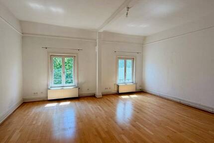 Stilvolle 2-Zimmer-Altbauwohnung in Frankfurt-Sachsenhausen - Frankfurt am Main