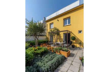 Wohnung zum Kaufen in Schönefeld 220.000,00 € 47 m²