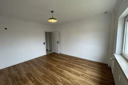 Helle 4-Zimmer-Eigentumswohnung mit zwei Balkonen in Niedernhausen - Provisionsfrei