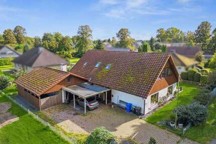 Haus zum Kaufen in Hardebek 350.000,00 € 242 m²