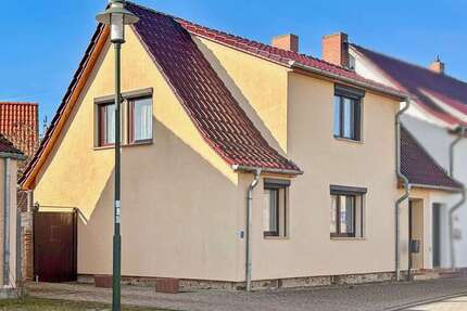 Haus zum Kaufen in Colbitz 78.000,00 € 100 m²