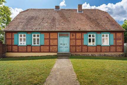 Ein Haus erzählt Geschichte - denkmalgeschütztes Fachwerk im Landhausstil - Milower Land Nitzahn