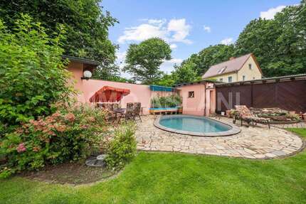 Haus zum Kaufen in Taucha 678.900,00 € 240 m²