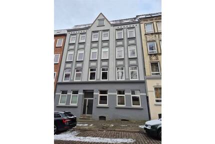 Helle 2-Zimmer-Whg. mit Balkon in gepflegtem Altbau Braustr. 8, Kiel